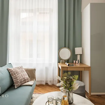 Grodzka Corner By Luvaro Apartmanhotel