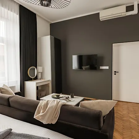 Grodzka Corner By Luvaro Apartmanhotel Krakkó