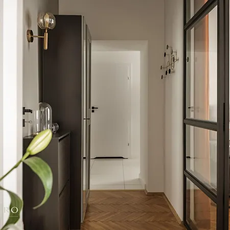 Grodzka Corner By Luvaro Apartmanhotel